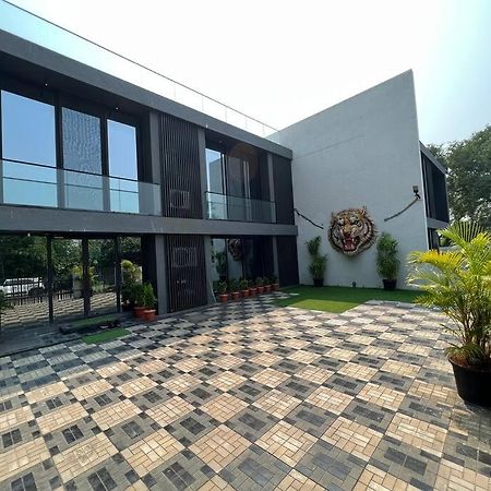 Stayhaven Starmount 4Bhk & Pool Mumbai Kültér fotó