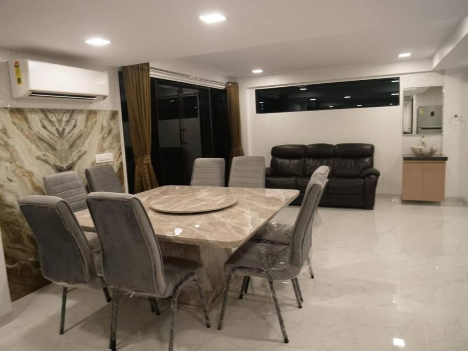 Stayhaven Starmount 4Bhk & Pool Mumbai Kültér fotó