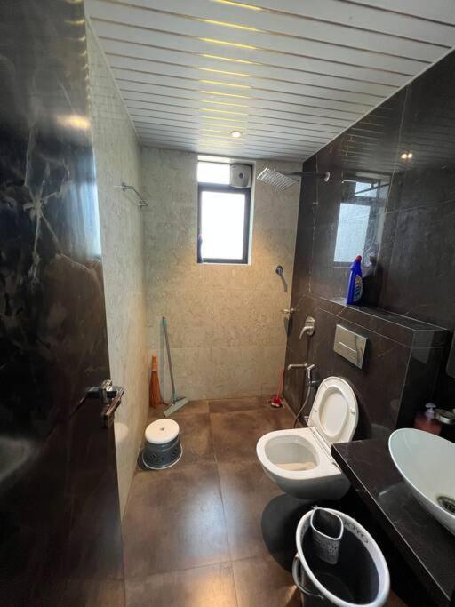 Stayhaven Starmount 4Bhk & Pool Mumbai Kültér fotó