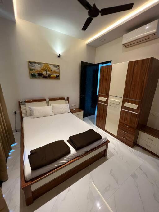 Stayhaven Starmount 4Bhk & Pool Mumbai Kültér fotó