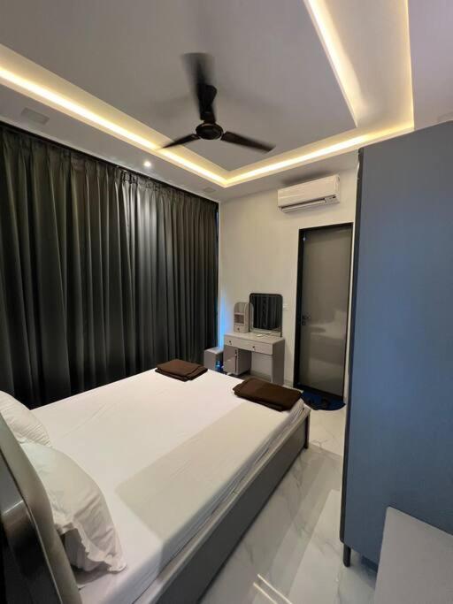 Stayhaven Starmount 4Bhk & Pool Mumbai Kültér fotó