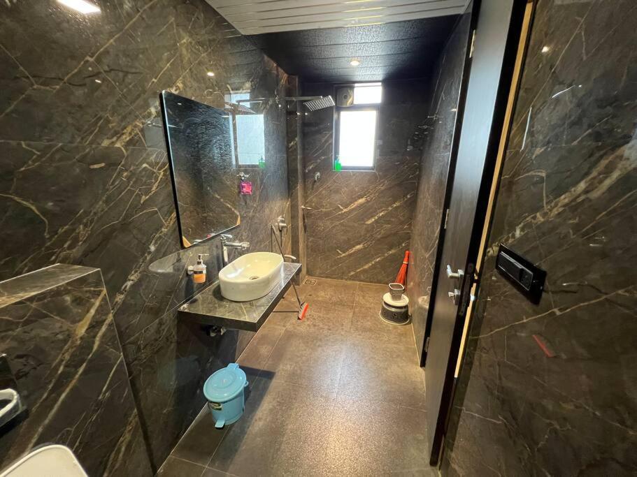 Stayhaven Starmount 4Bhk & Pool Mumbai Kültér fotó